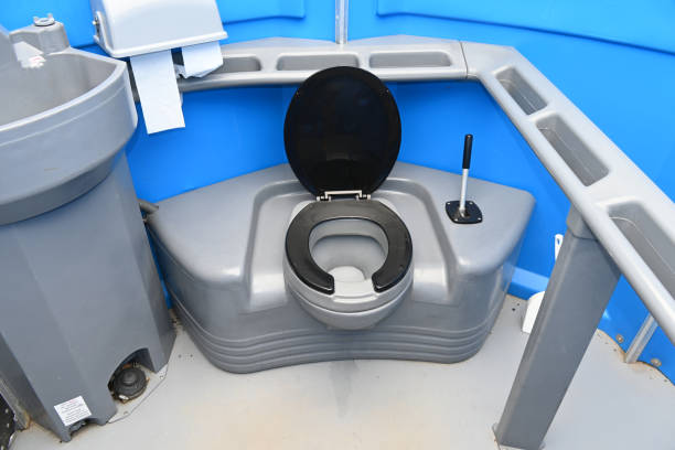 Best Portable restroom trailer rental  in Loyalhanna, PA